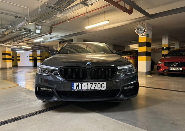 BMW Seria 5 cena 139999 przebieg: 210000, rok produkcji 2017 z Warszawa małe 379